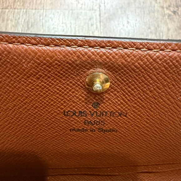Louis Vuitton Dark Brown Monogram Women’s Wallet - Picture 3 of 9